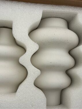 Minimal Sculptural Ceramic Vase in cream ceramic - NEW